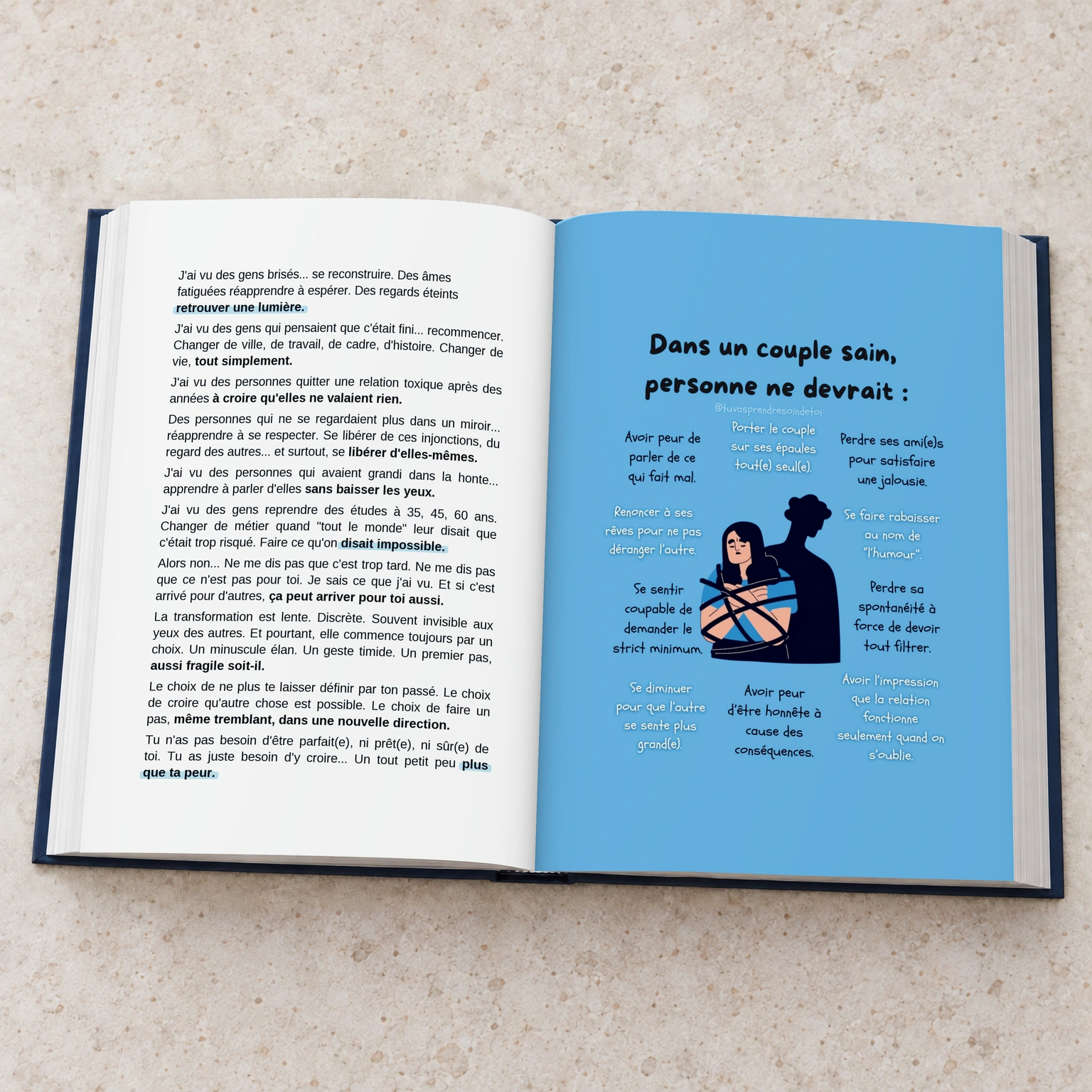 Livre ouvert : texte sur la reconstruction de soi et page bleue sur les relations.